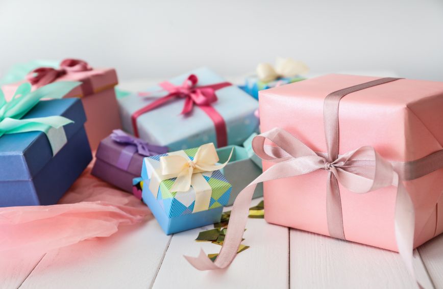 Gift Packing Service - Tailored Gift Packaging Service - PRFM